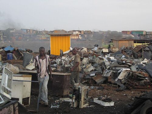 Décharge à Agbogbloshie (Ghana). Source : Wikipédia